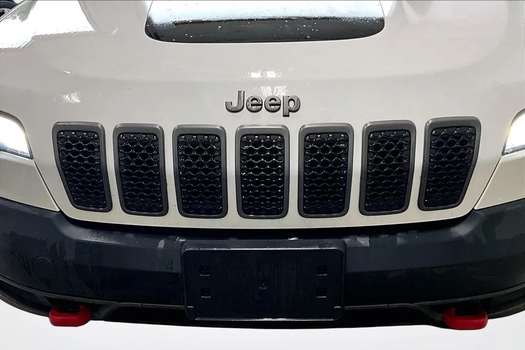 Jeep Cherokee photo 32
