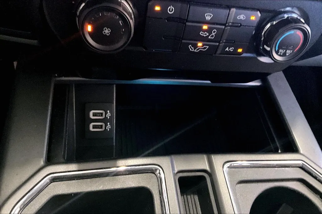 Ford F-150 photo 17