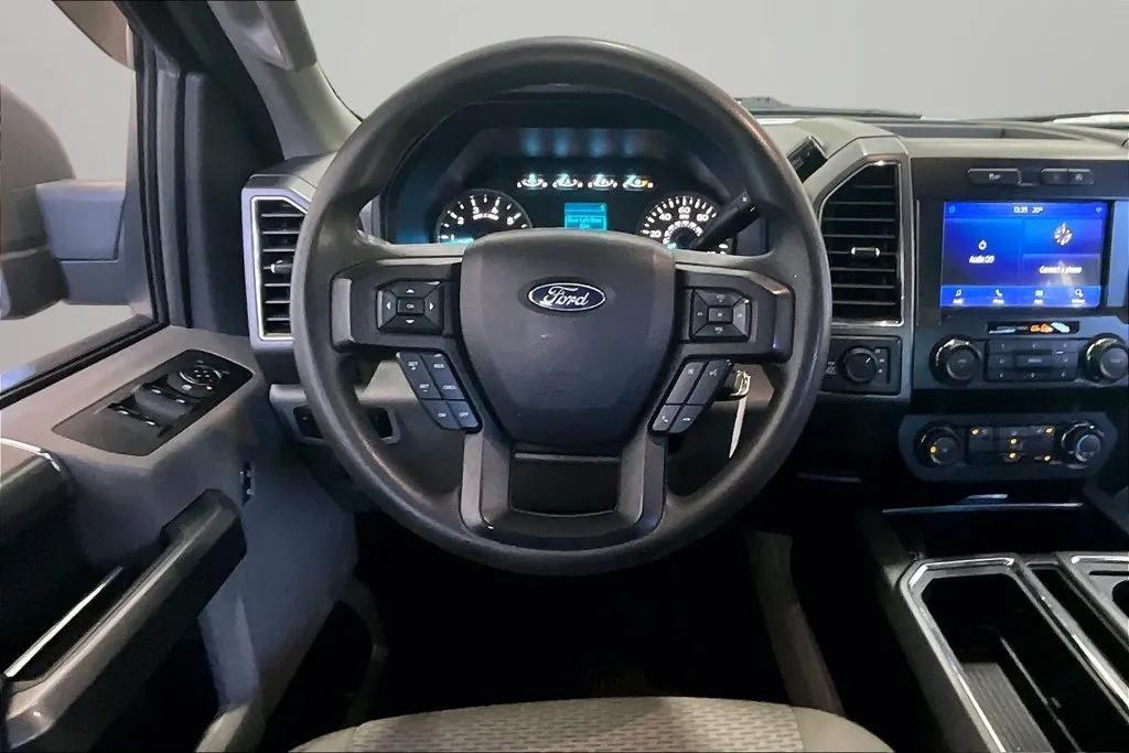 Ford F-150 photo 9