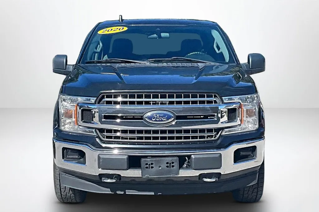 Ford F-150 photo 2