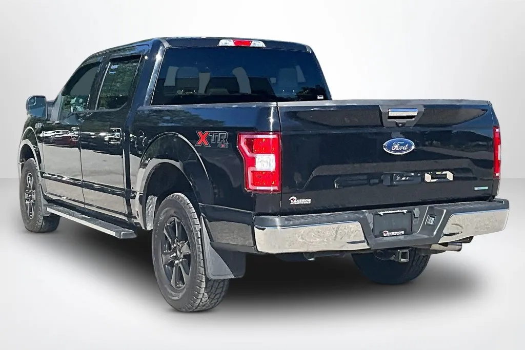 Ford F-150 photo 4