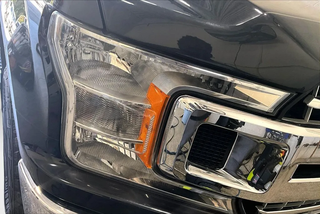 Ford F-150 photo 30
