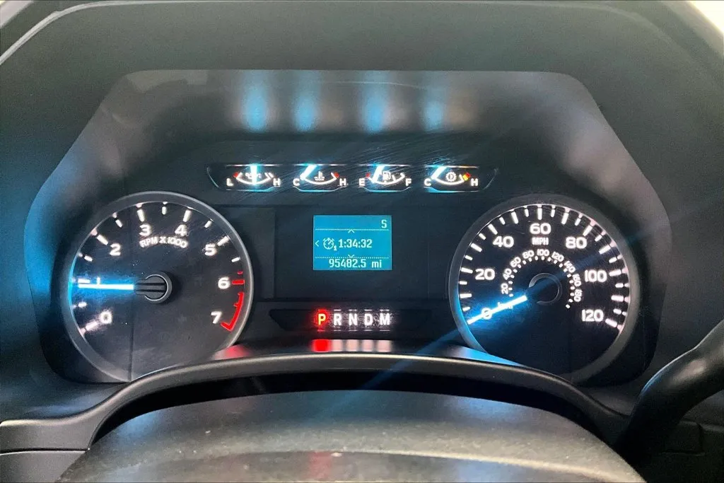 Ford F-150 photo 14