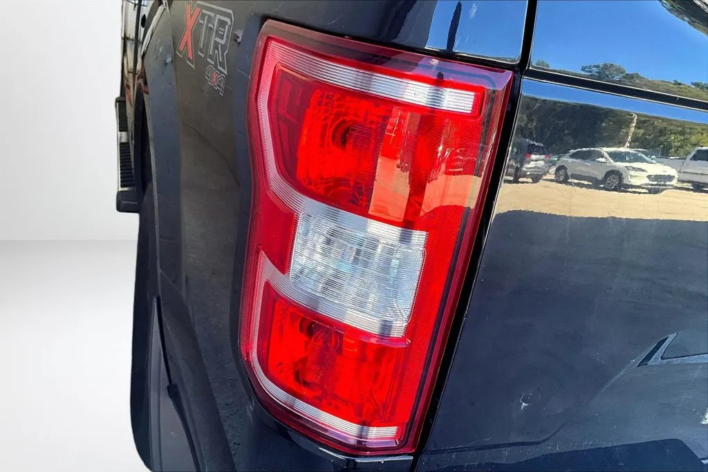 Ford F-150 photo 24