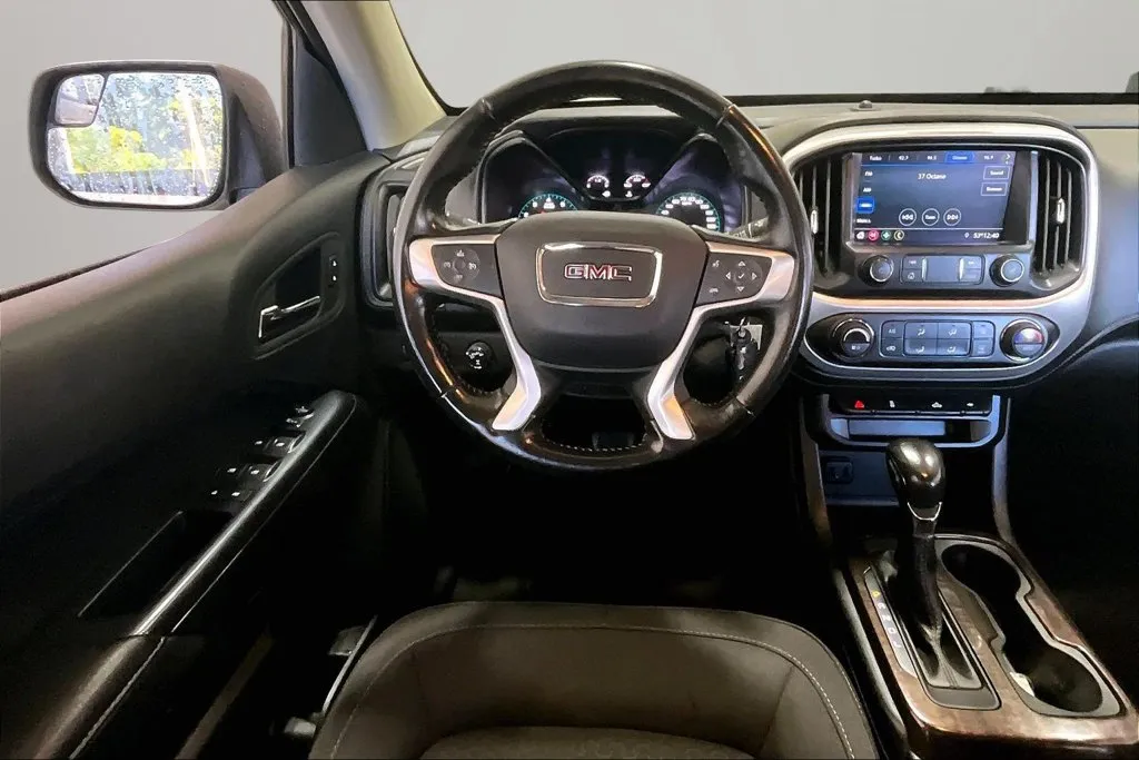 GMC Canyon photo 9