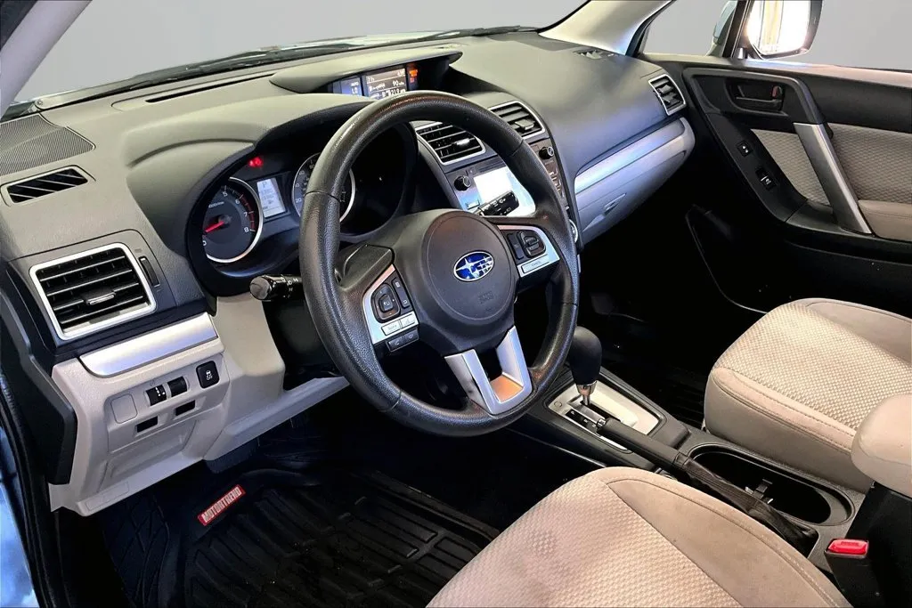 Subaru Forester photo 16