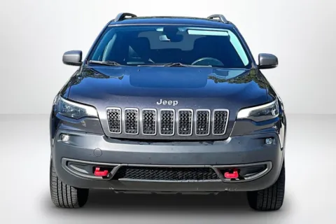 Photos of 2019 Jeep Cherokee Trailhawk for sale in Spring Lake, MI at Lakeside Automotive Group