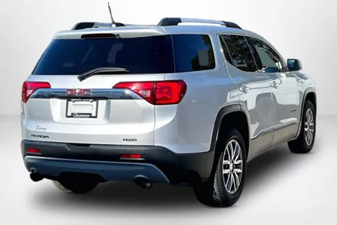 More photos of 2018 GMC Acadia SLE-2 at Lakeside Automotive Group, MI