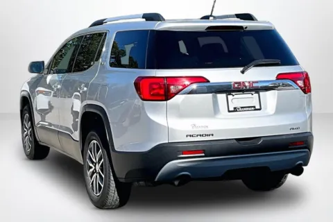 More photos of 2018 GMC Acadia SLE-2 at Lakeside Automotive Group, MI