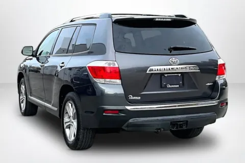 More photos of 2012 Toyota Highlander Limited at Lakeside Automotive Group, MI