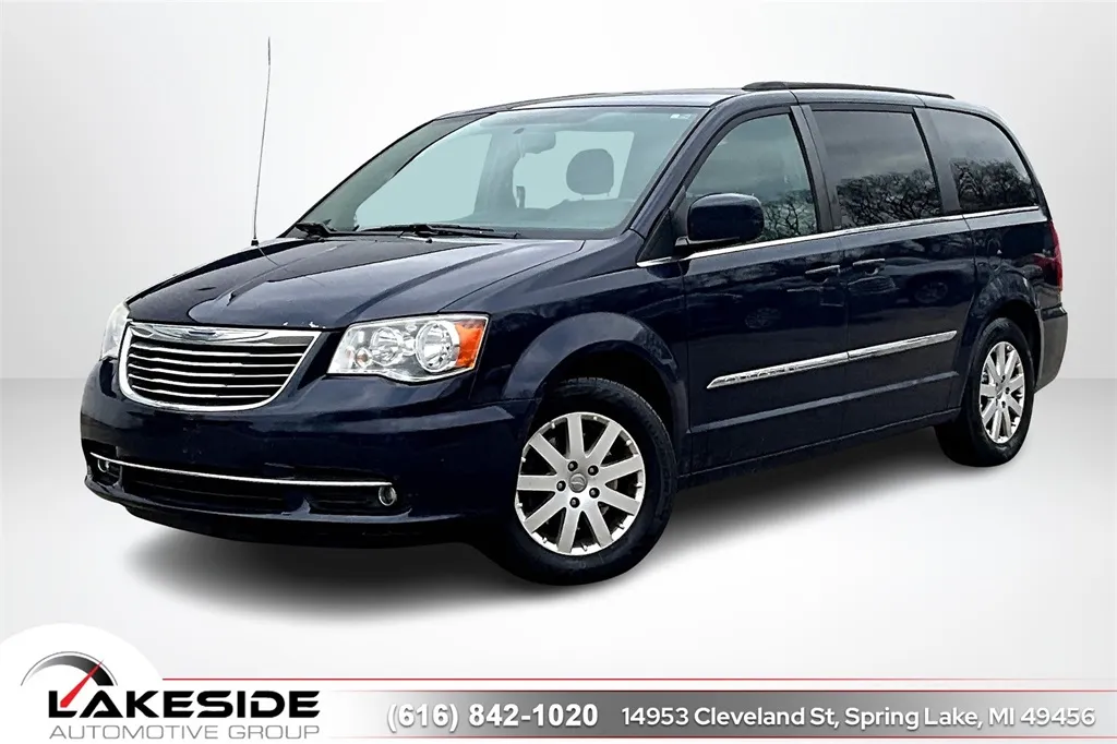 2014 Chrysler Town & Country Touring for sale in Spring Lake, MI
