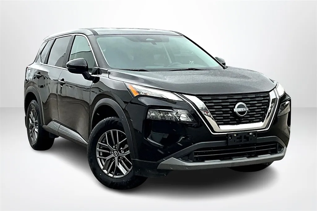 2022 Nissan Rogue S photo 15