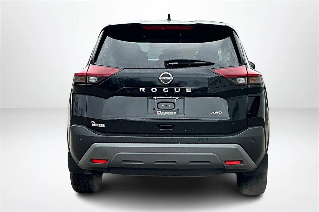 2022 Nissan Rogue S photo 16