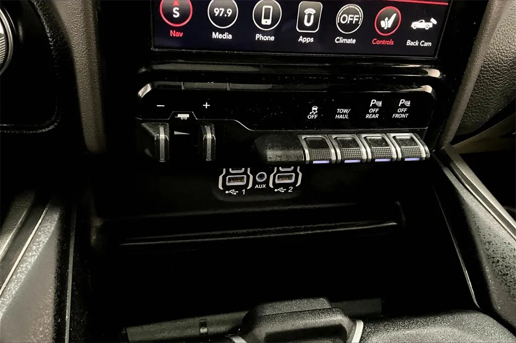 2020 Ram 1500 Rebel photo 24