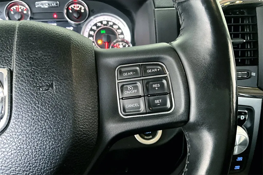 2016 Ram 1500 Sport photo 25