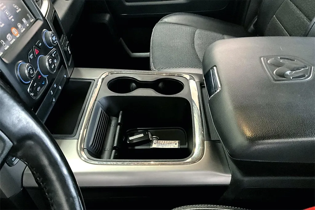 2016 Ram 1500 Sport photo 16