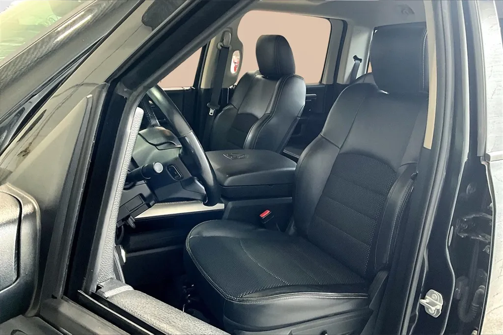 2016 Ram 1500 Sport photo 17
