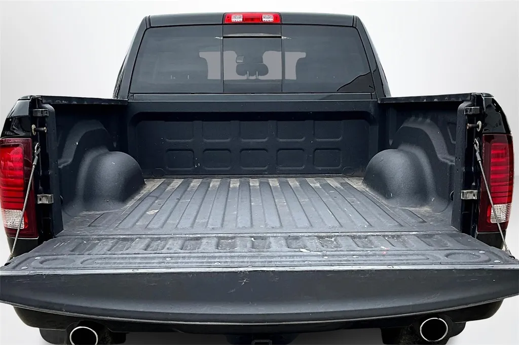 2016 Ram 1500 Sport photo 2