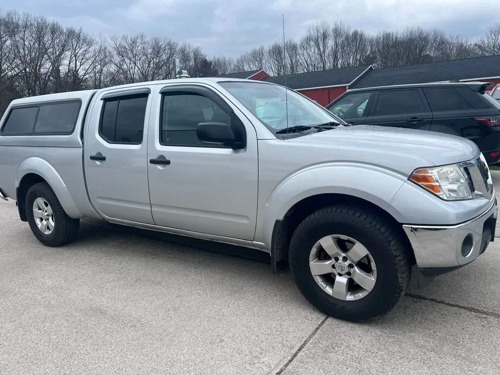 2011 Nissan Frontier SV for sale in Spring Lake, MI
