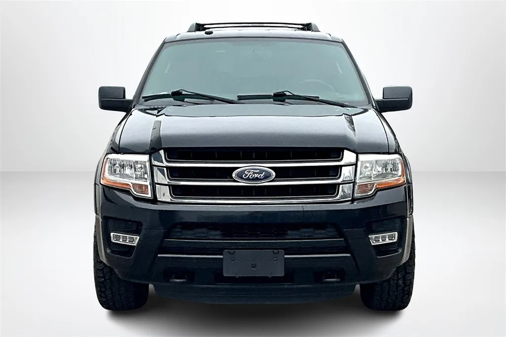 2017 Ford Expedition XLT photo 10
