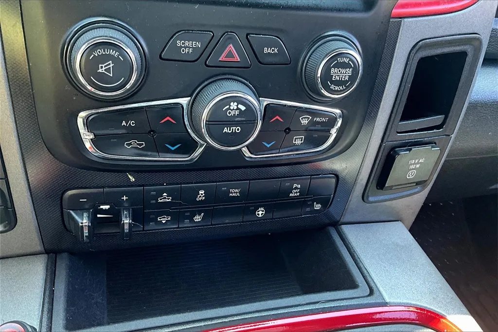 2016 Ram 1500 Rebel photo 25