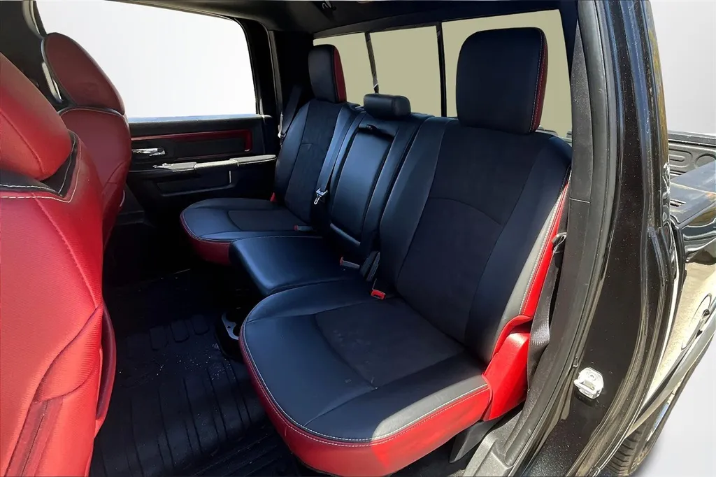 2016 Ram 1500 Rebel photo 26