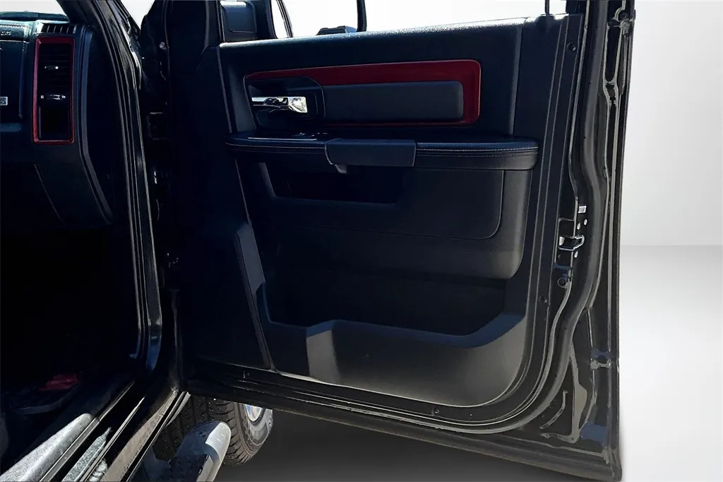 2016 Ram 1500 Rebel photo 19