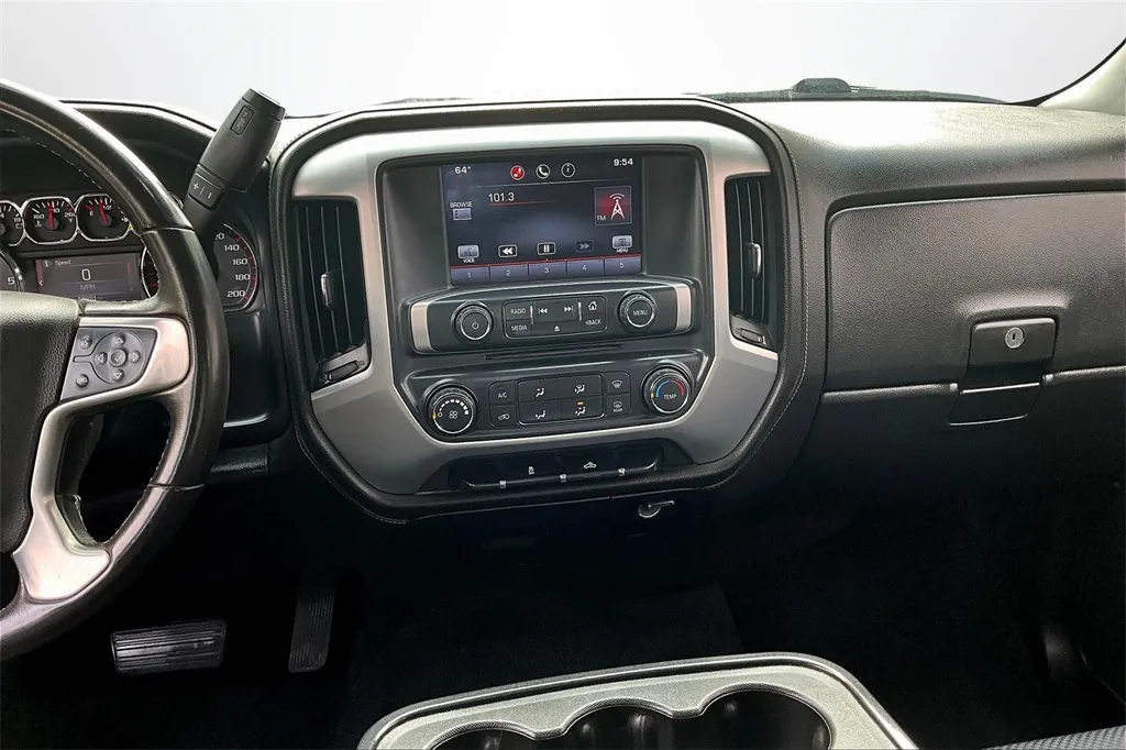2015 Gmc Sierra SLE photo 3