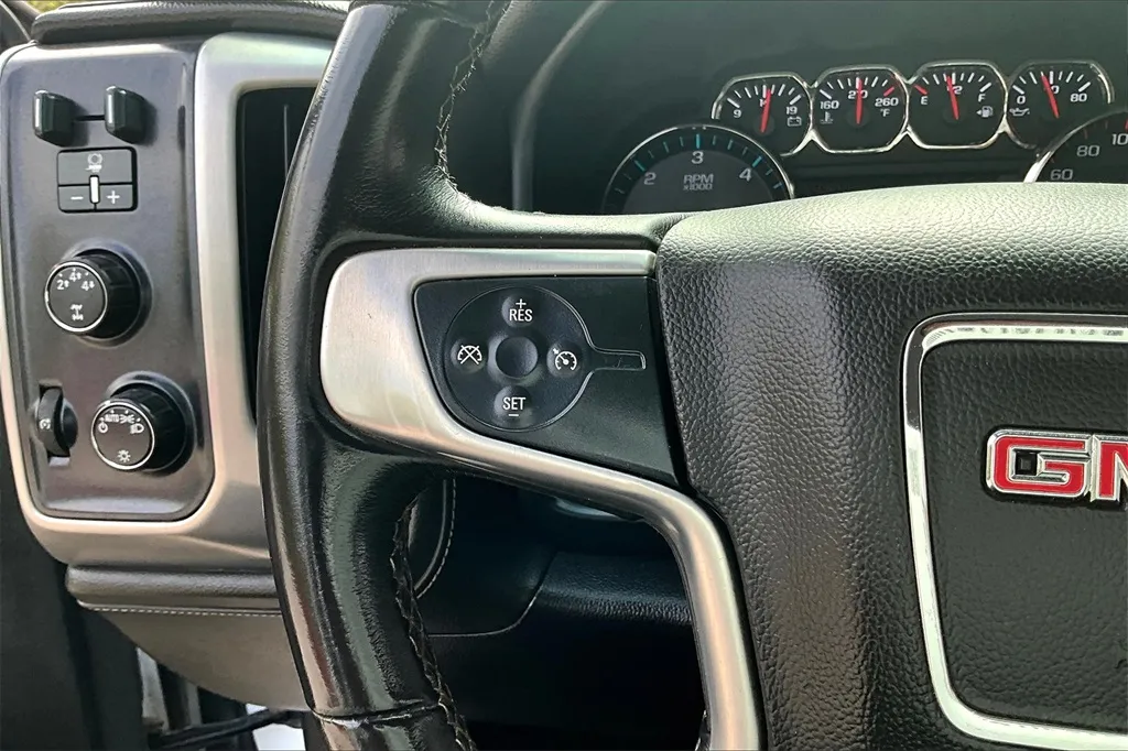 2015 Gmc Sierra SLE photo 22