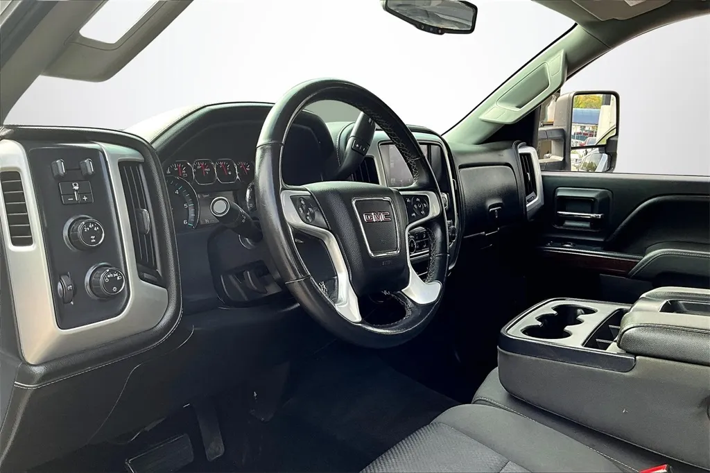 2015 Gmc Sierra SLE photo 5
