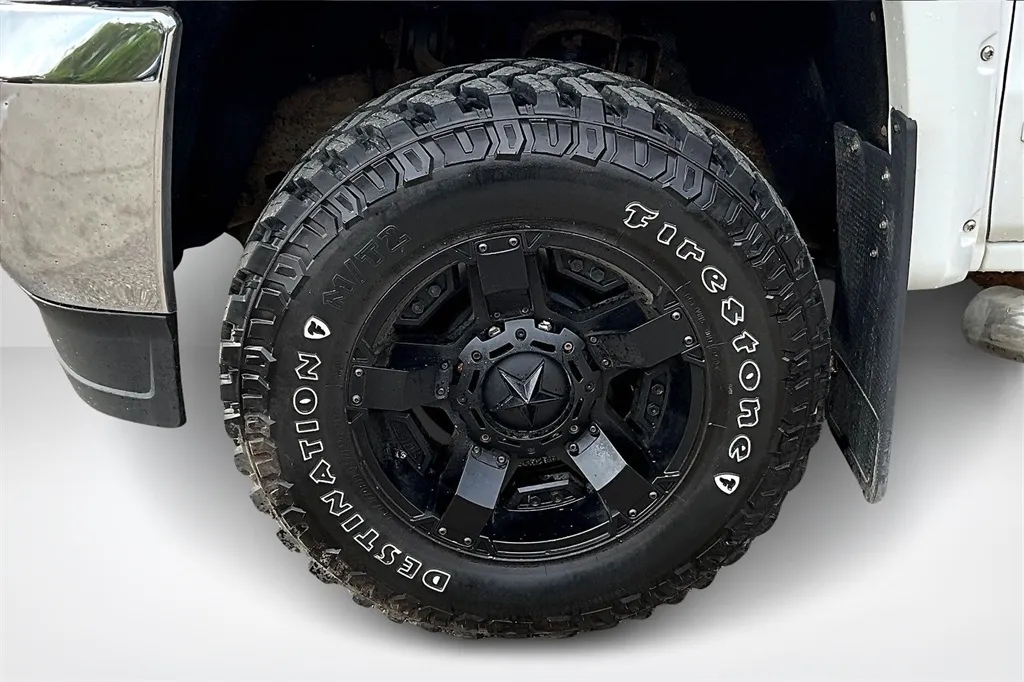 2015 Gmc Sierra SLE photo 18