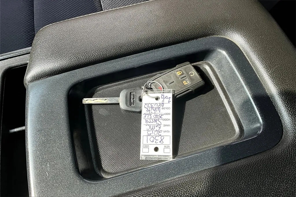 2015 Gmc Sierra SLE photo 27