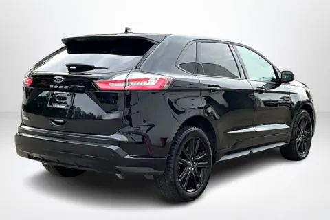 More photos of 2023 Ford Edge ST Line at Lakeside Automotive Group, MI