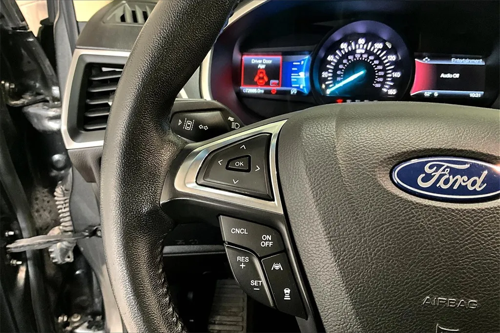 2019 Ford Edge SEL photo 14