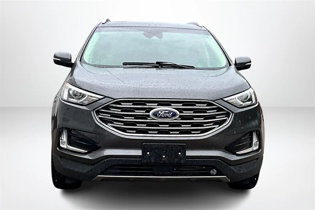 2019 Ford Edge SEL photo 11