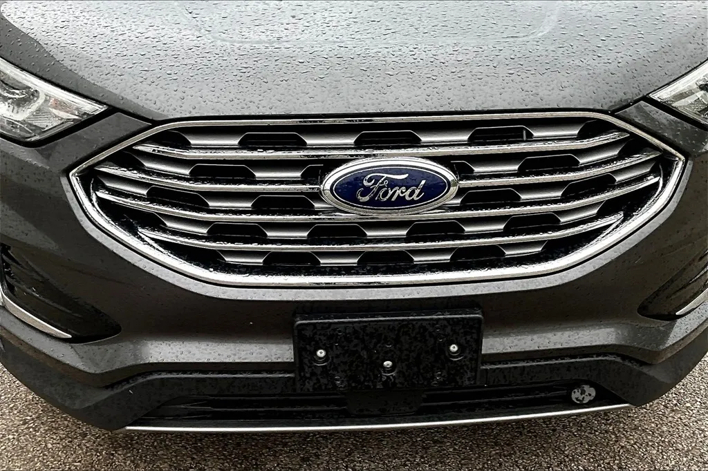 2019 Ford Edge SEL photo 31
