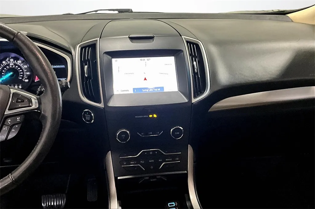 2019 Ford Edge SEL photo 24