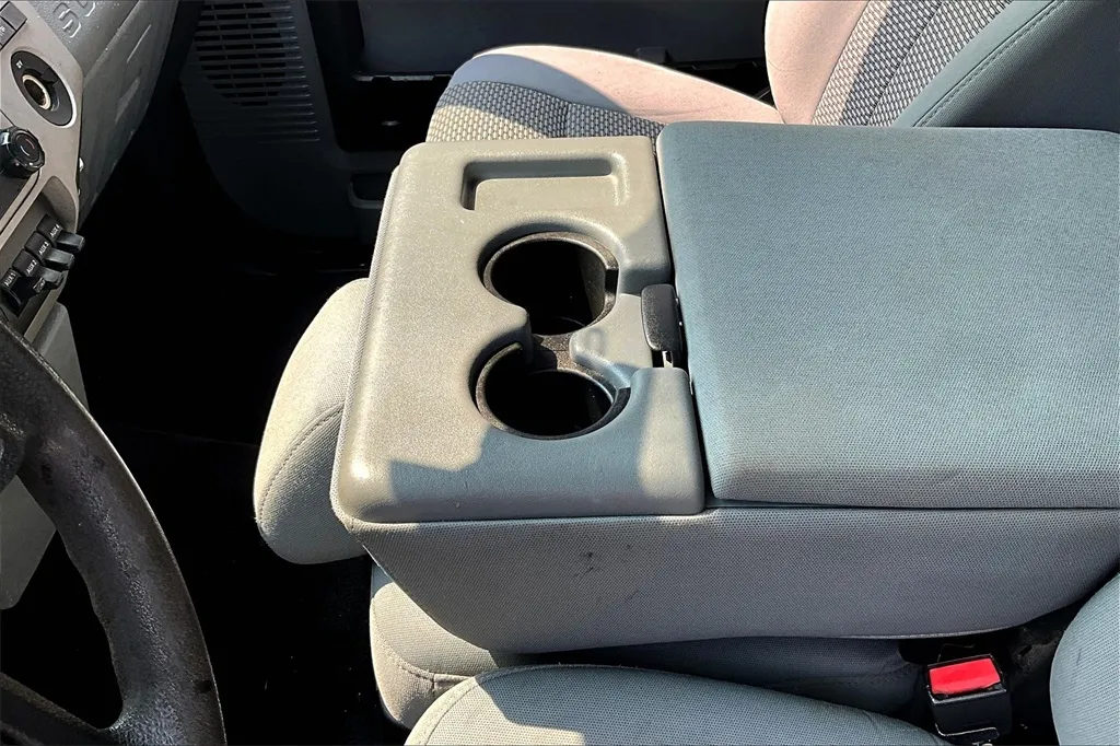 2015 Ford F-350 photo 14