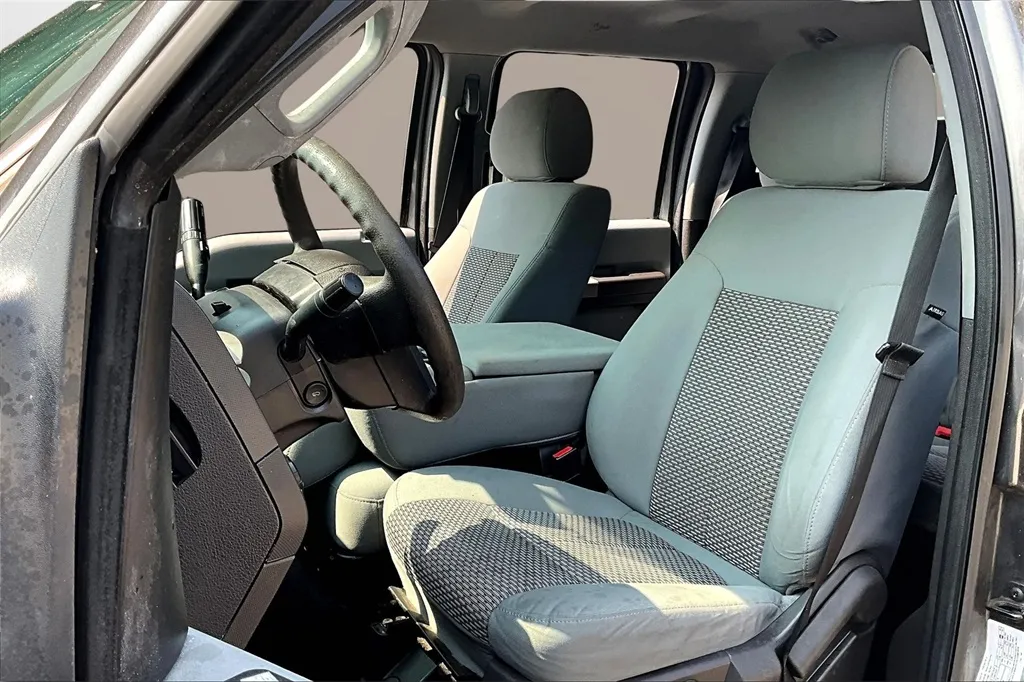 2015 Ford F-350 photo 15