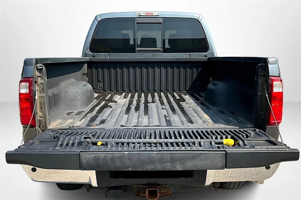 2015 Ford F-350 photo 3