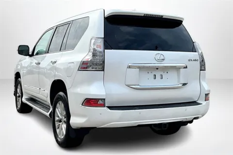 More photos of 2019 Lexus GX 460 at Lakeside Automotive Group, MI