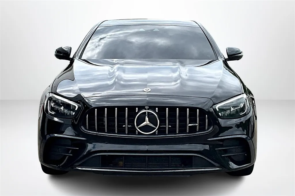 2022 Mercedes Benz E 53 AMG photo 12