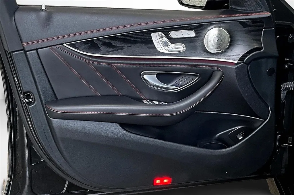 2022 Mercedes Benz E 53 AMG photo 18