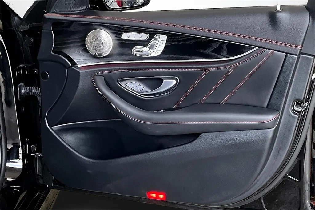 2022 Mercedes Benz E 53 AMG photo 10