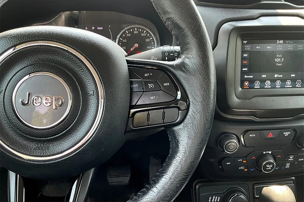 2020 Jeep Renegade Altitude photo 26