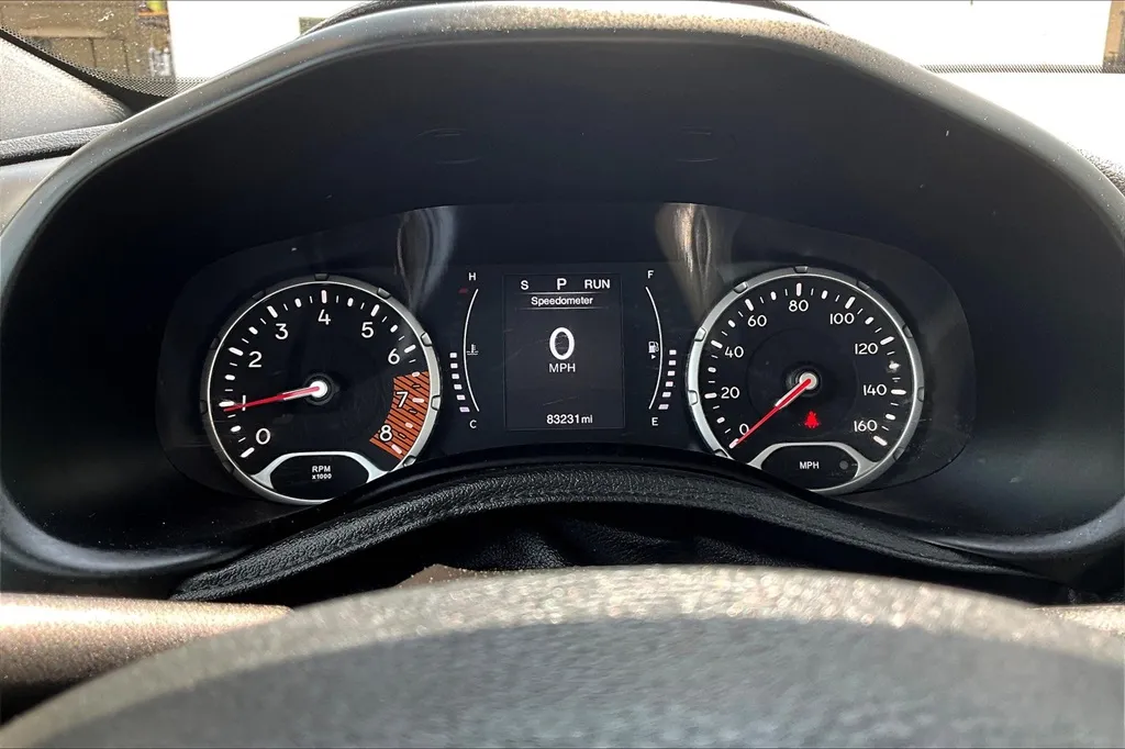 2020 Jeep Renegade Altitude photo 5