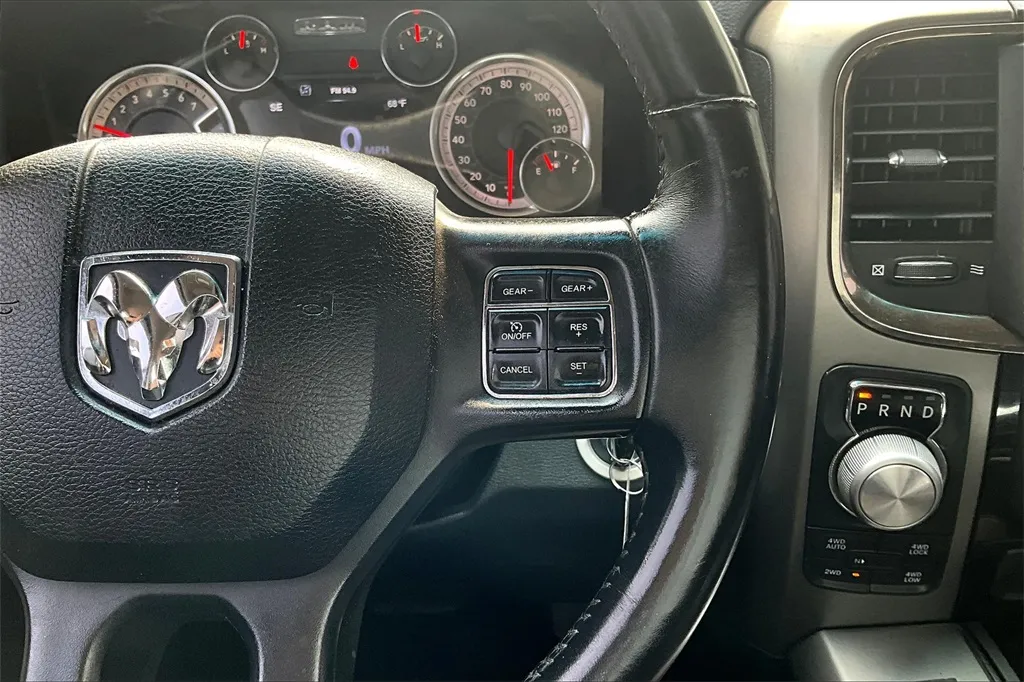 2016 Ram 1500 Sport photo 5