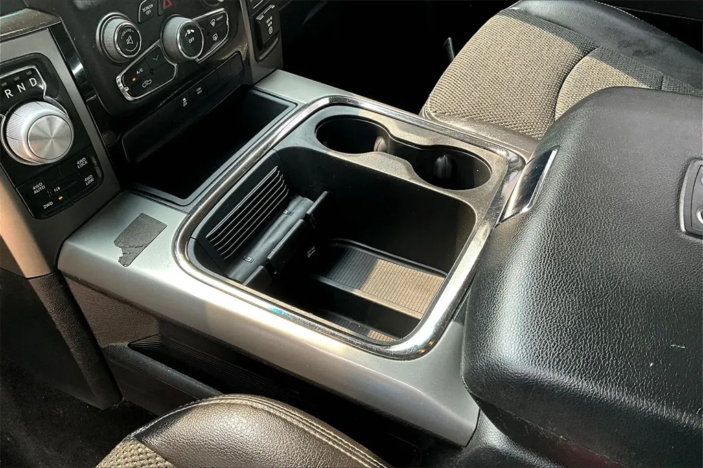 2016 Ram 1500 Sport photo 25