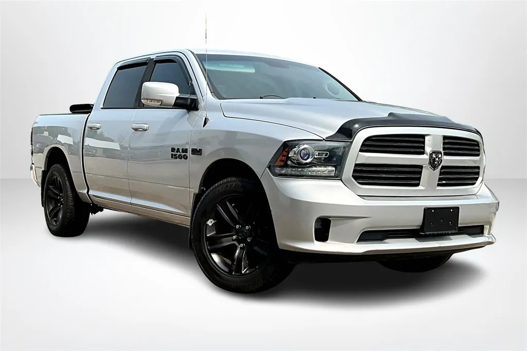 2016 Ram 1500 Sport photo 20