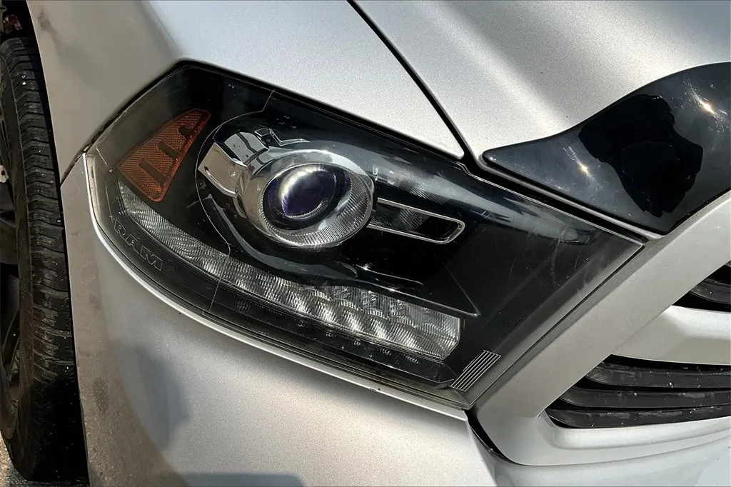 2016 Ram 1500 Sport photo 8